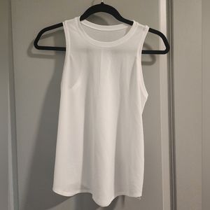 Lululemon Nigh Neck Run and Train Tank Sz 4
